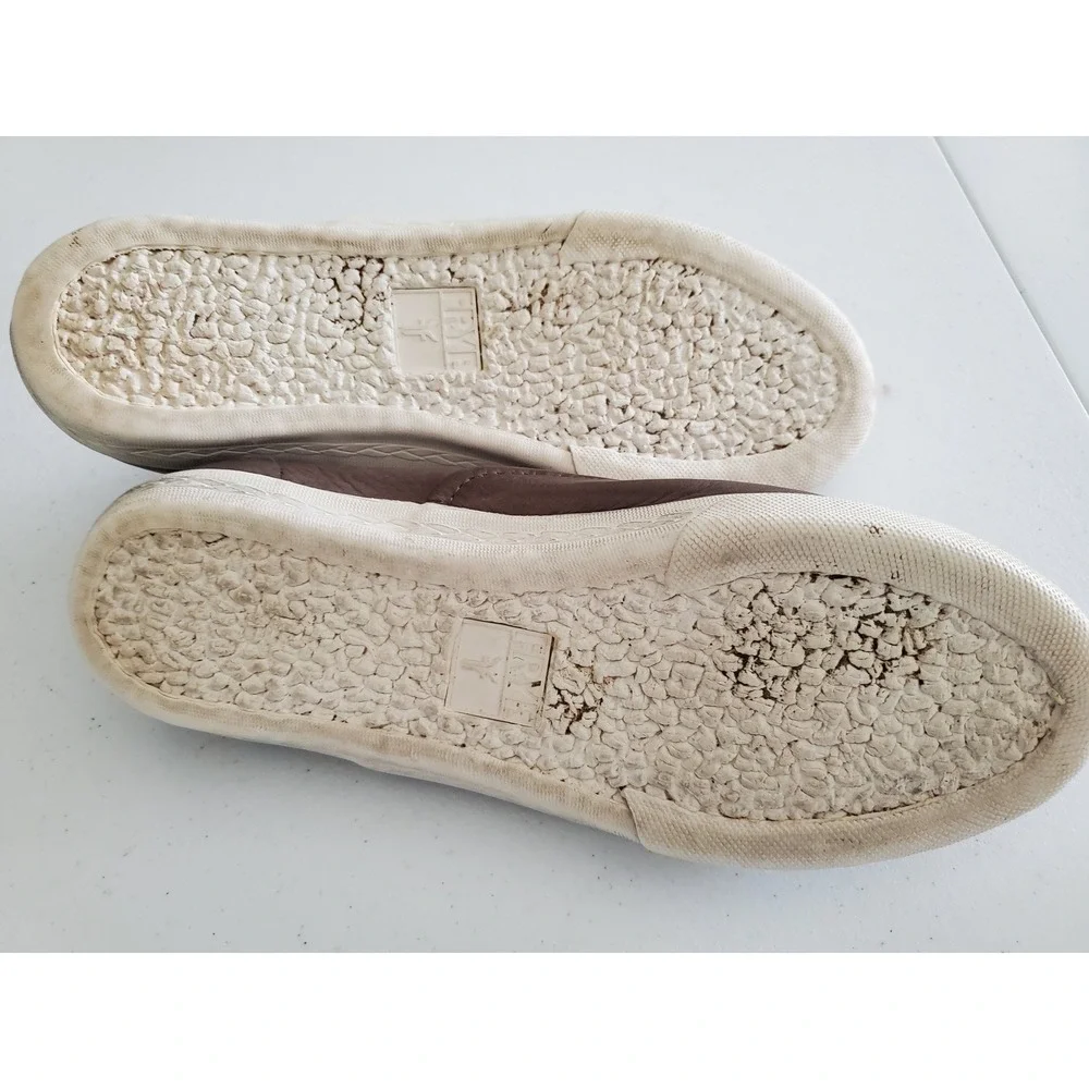 Frye Melanie Slip On Sneakers Brown‎ Pebbled Leather Womens 7.5 M 3471116-GRY